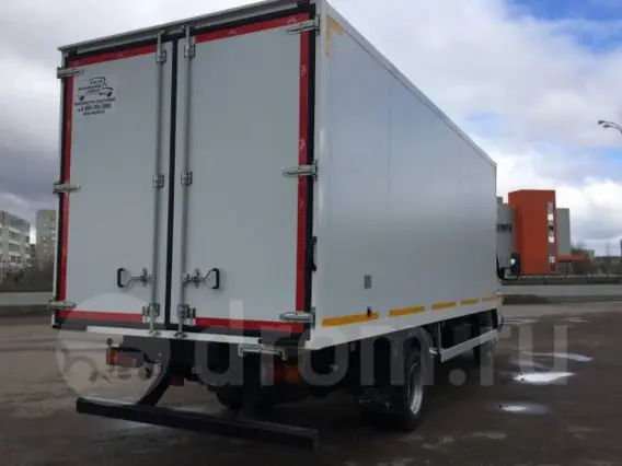 Изотермический фургон Mitsubishi FUSO 2018 года б/у фото 11