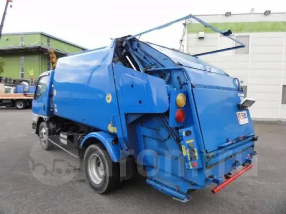 Мусоровоз Mitsubishi Canter 2000 года б/у фото 2