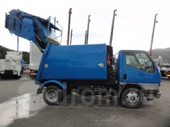 Мусоровоз Mitsubishi Canter 2000 года б/у фото 4
