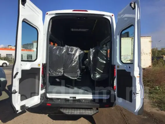 Микроавтобус Ford Transit 2018 года новый фото 13