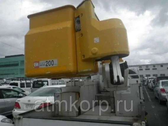 Автовышка Toyota Dyna XZU301A 2003 года б/у фото 6