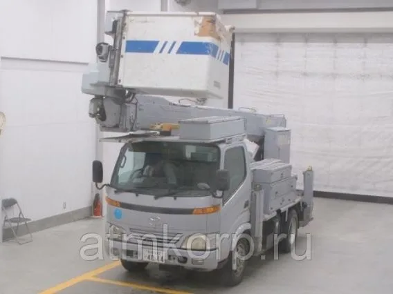 Автовышка Toyota Dyna XZU350H 2001 года б/у