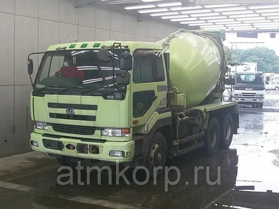 Бетоносмеситель Nissan Big Thumb CW53XHH 2000 года б/у