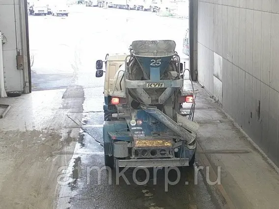 Бетоносмеситель Nissan Condor LK36A 2005 года б/у фото 3