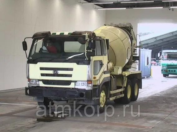 Бетоносмеситель Nissan Truck CW53XHH 2000 года б/у