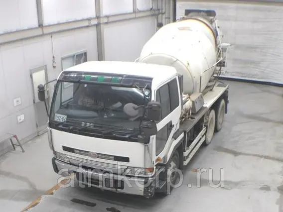 Бетоносмеситель Nissan UD CW52AHN 1996 года б/у