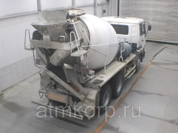 Бетоносмеситель Nissan UD кузов CW53XHH 2001 года б/у фото 2