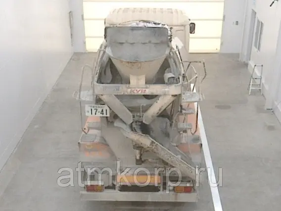 Бетоносмеситель Nissan UD CW2XL 2006 года б/у фото 2