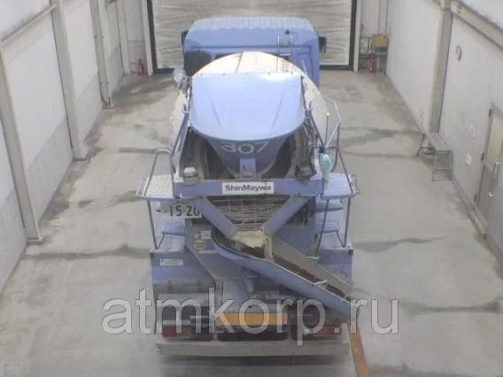 Бетоносмеситель Nissan UD CW2XL 2007 года б/у фото 2