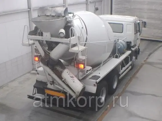 Бетоносмеситель Nissan UD CW510HN 1994 года б/у фото 3