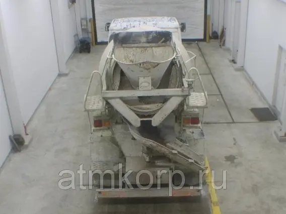 Бетоносмеситель Nissan UD CW520HN 1995 года б/у фото 2