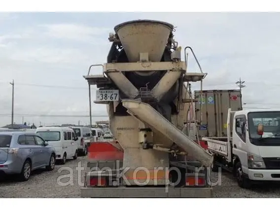 Автобетоносмеситель Mitsubishi Fuso кузов FQ62F г 2007 миксер ShinMaywa MW455-373S груз 11 тн пробег 158 т.км 2019 года б/у фото 8