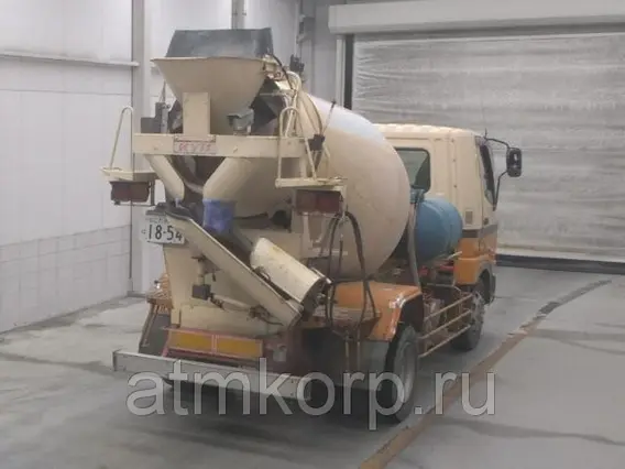 Автобетоносмеситель Mitsubishi Fuso кузов FK72FY г 2008 миксер KYB M22C грузопод 5,48 тн пробег 241 т.км 2019 года б/у фото 3