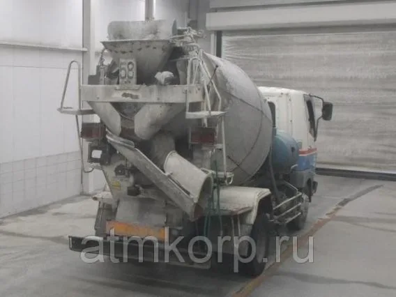 Бетоносмеситель Mitsubishi Fuso FK71HDZ 2004 года б/у фото 2