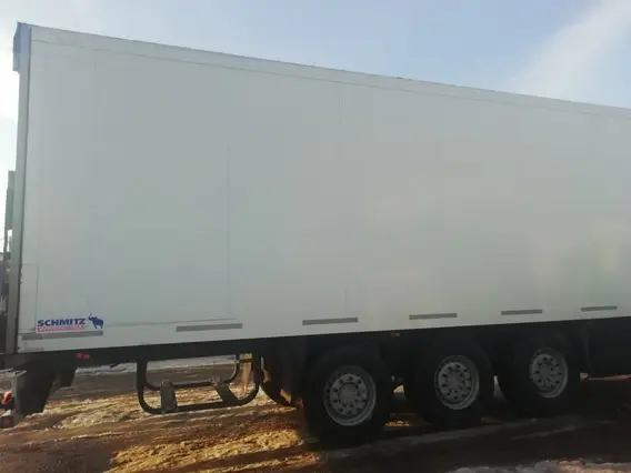 Полуприцеп-рефрижератор Schmitz SKO24 2007 года б/у фото 3