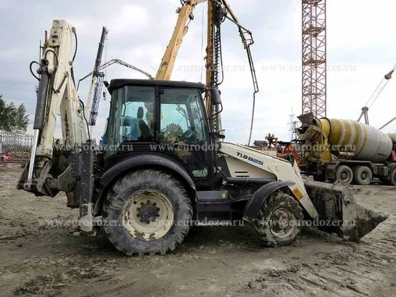 Экскаватор-погрузчик Terex 825 2017 года б/у фото 5