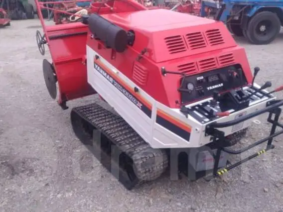 Дорожно-уборочный автомобиль Yanmar, 2015 2015 года б/у фото 2