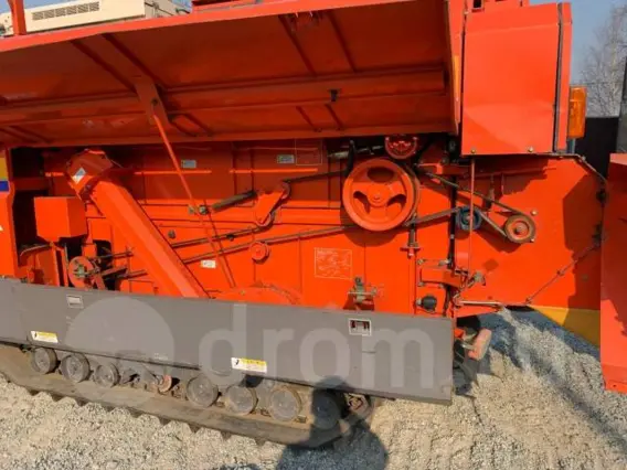 Комбайн Kubota AX85 2014 года б/у фото 10