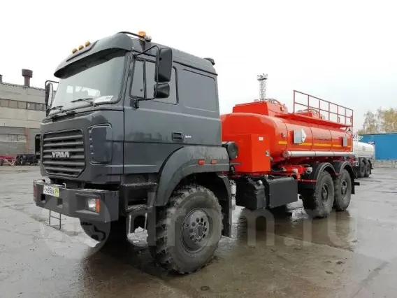 Автотопливозаправщик Урал 4320 2019 года б/у