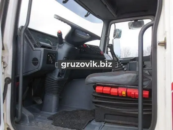 Дорожно-уборочный автомобиль Mercedes-Benz Actros 1999 года б/у фото 10