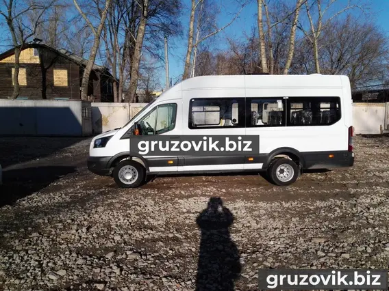 Микроавтобус Ford Transit 2018 года новый фото 2