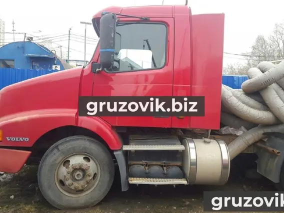 Тягач Volvo VVN 670 2002 года б/у фото 2