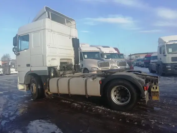 Тягач DAF XF 105.460 2009 года б/у фото 5