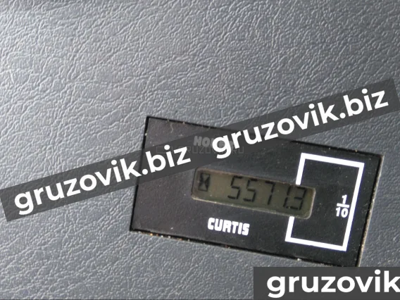 Экскаватор Hyundai R220LC-9S 2017 года б/у фото 3