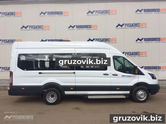 Микроавтобус Ford Transit 2018 года новый фото 2