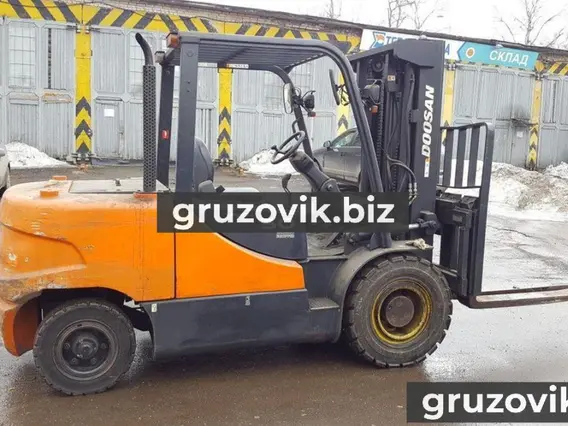 Вилочный погрузчик Doosan D15S 2008 года б/у фото 4