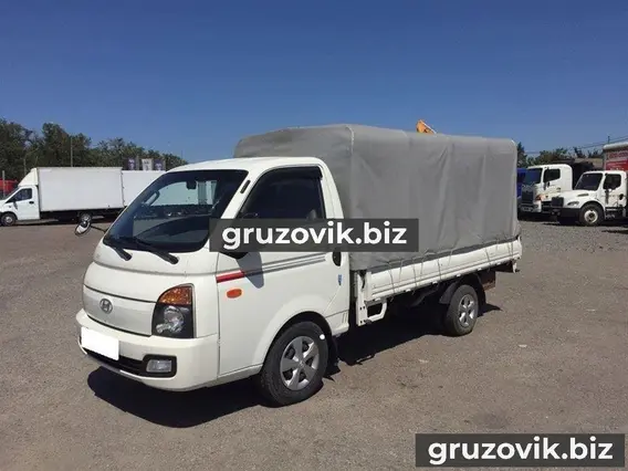 Тентованный грузовик Hyundai Porter II 2013 года б/у