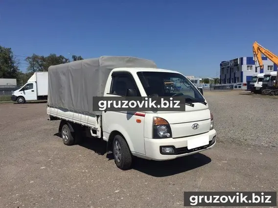 Тентованный грузовик Hyundai Porter II 2013 года б/у фото 2