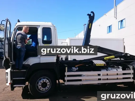 Контейнеровоз Isuzu Giga 2018 года б/у фото 3