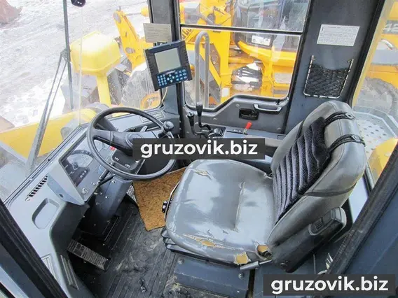 Фронтальный погрузчик Komatsu WA420-3 2012 года б/у фото 4