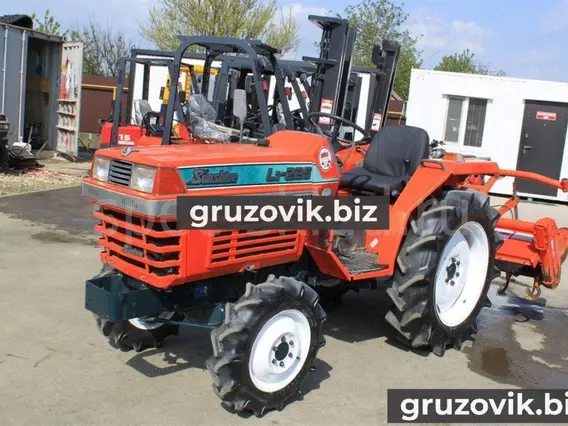 Трактор Kubota L1-225D 2002 года б/у
