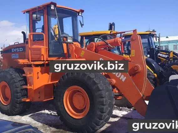 Экскаватор-погрузчик Doosan SD300 2014 года б/у