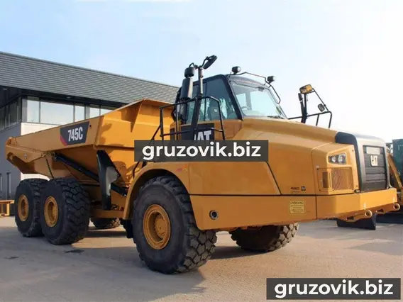 Карьерный самосвал Caterpillar 700-series 2016 года б/у
