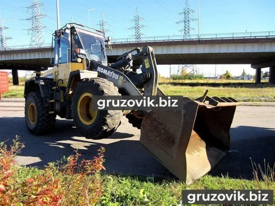 Фронтальный погрузчик Komatsu WA250 2007 года б/у
