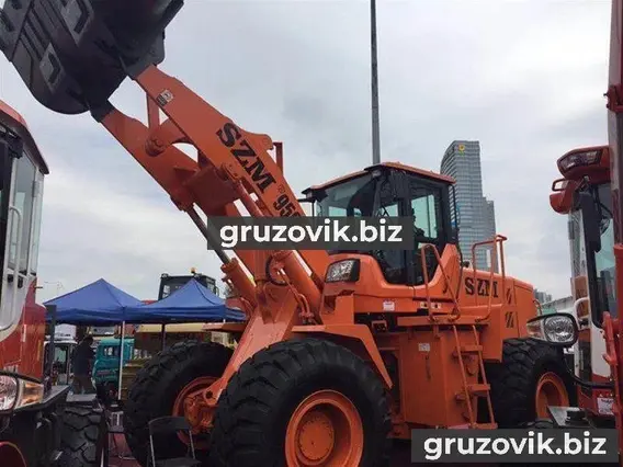 Фронтальный погрузчик SZM 956L 2018 года б/у