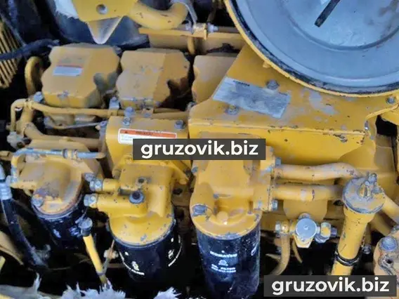 Бульдозер Komatsu D155A-5 2001 года б/у фото 2