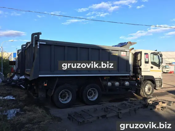 Самосвал Isuzu Giga 2017 года б/у фото 7