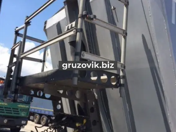 Самосвальный полуприцеп Schmitz Cargobull 2016 года б/у