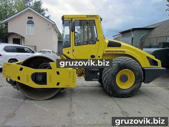 Дорожный каток Bomag BW 213 DH4 2008 года б/у фото 3