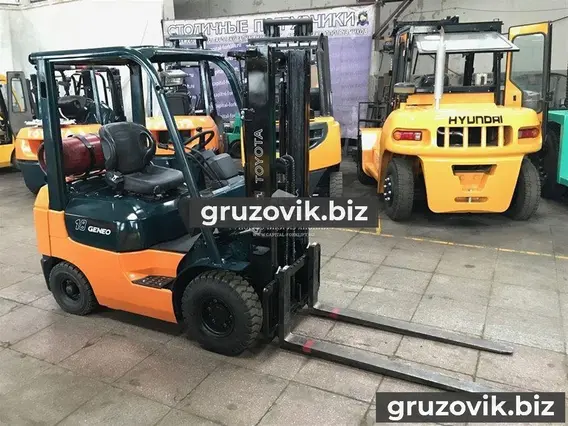 Вилочный погрузчик Toyota 42-7FG18 2004 года б/у