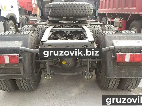 Тягач Howo A7 2018 года б/у фото 2