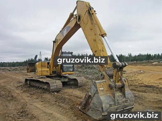 Экскаватор Caterpillar 320DL 2007 года б/у