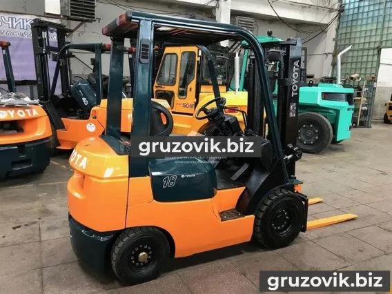 Вилочный погрузчик Toyota 02-7FD18 2005 года б/у фото 9