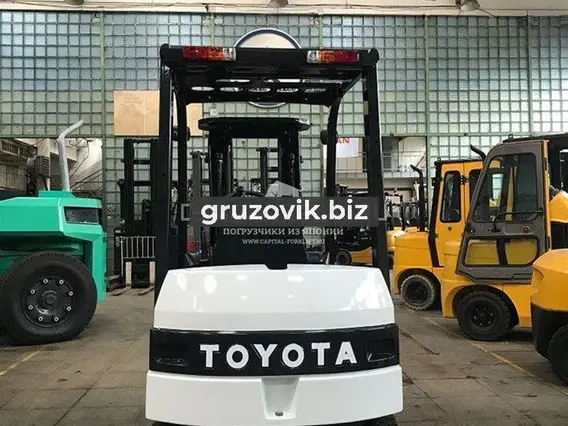 Вилочный погрузчик Toyota 7FB15 2004 года б/у фото 4