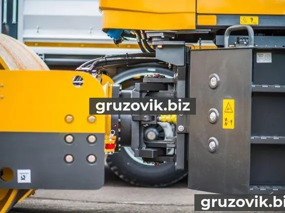 Дорожный каток SDLG RS7120 2018 года новый фото 3