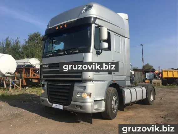 Тягач DAF XF 105.460 2007 года б/у